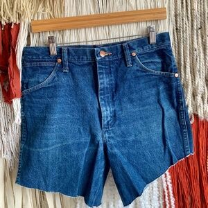 WRANGLER Blue Jean Shorts with Frayed Hem